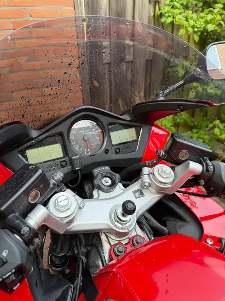 Honda VFR 800 - foto 5