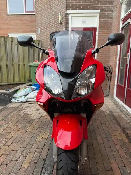 Honda VFR 800 - foto 2
