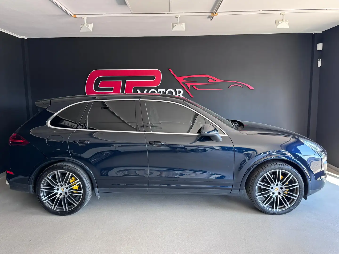 Porsche Cayenne Cayenne 3.0 tiptronic Bleu - 2