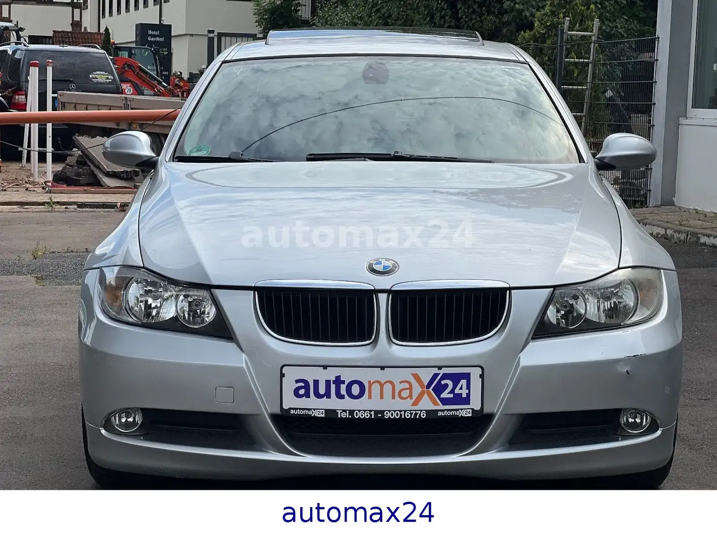BMW 318 3Lim.318i,SCHIE-D,TMP,NAVI,TÜV NEU,AUTOMATIK Silber - 2