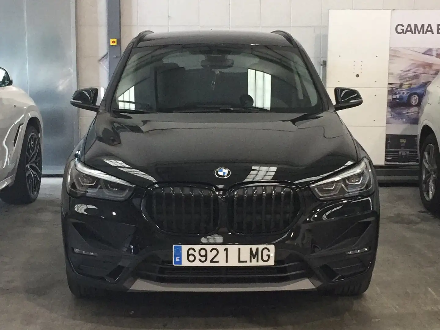 BMW X1 X1+sDrive+18dA+Business+Business Negro - 1