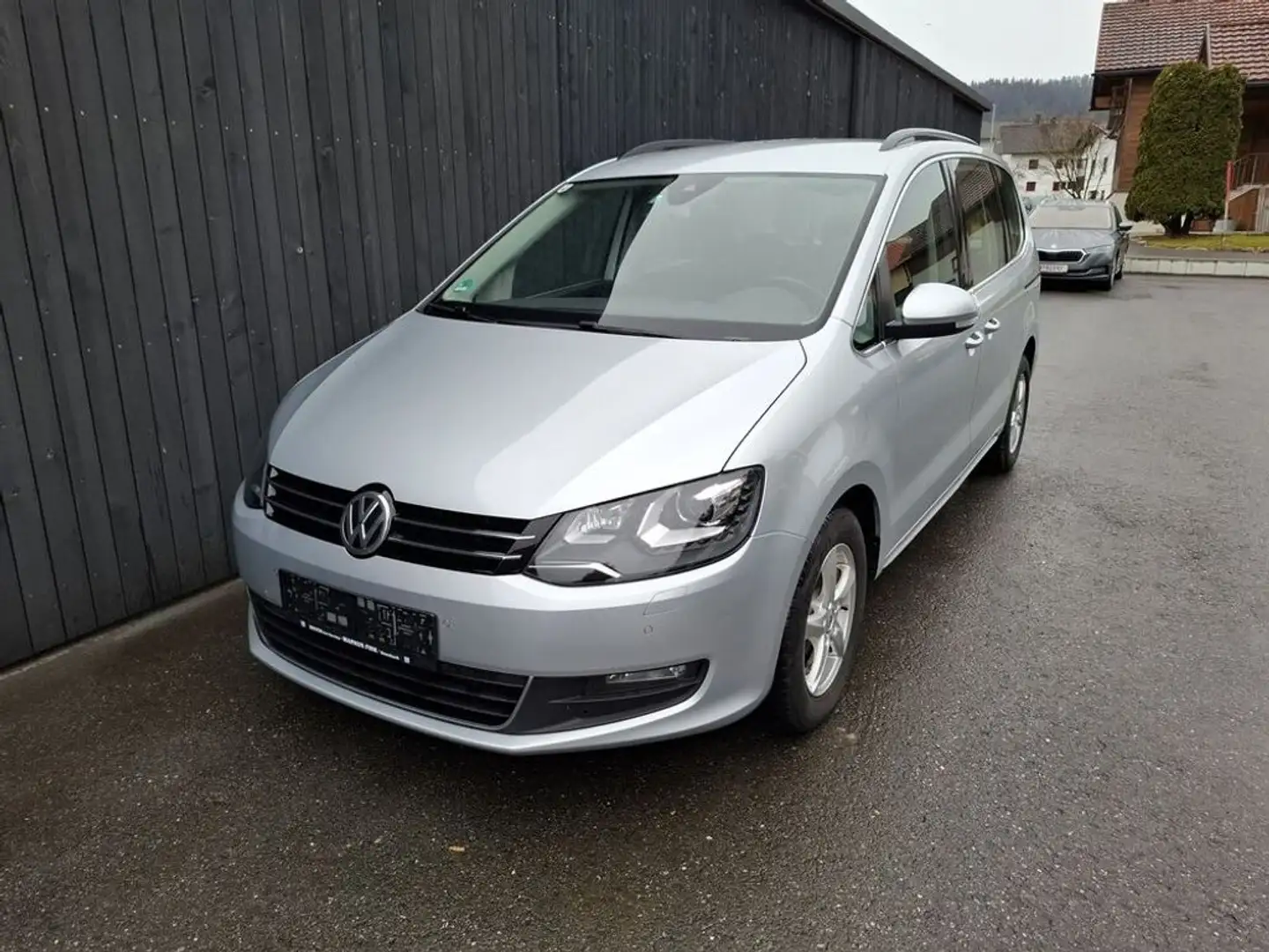 Volkswagen Sharan Comfortline TDi SCR 5-Sitzer Silber - 1