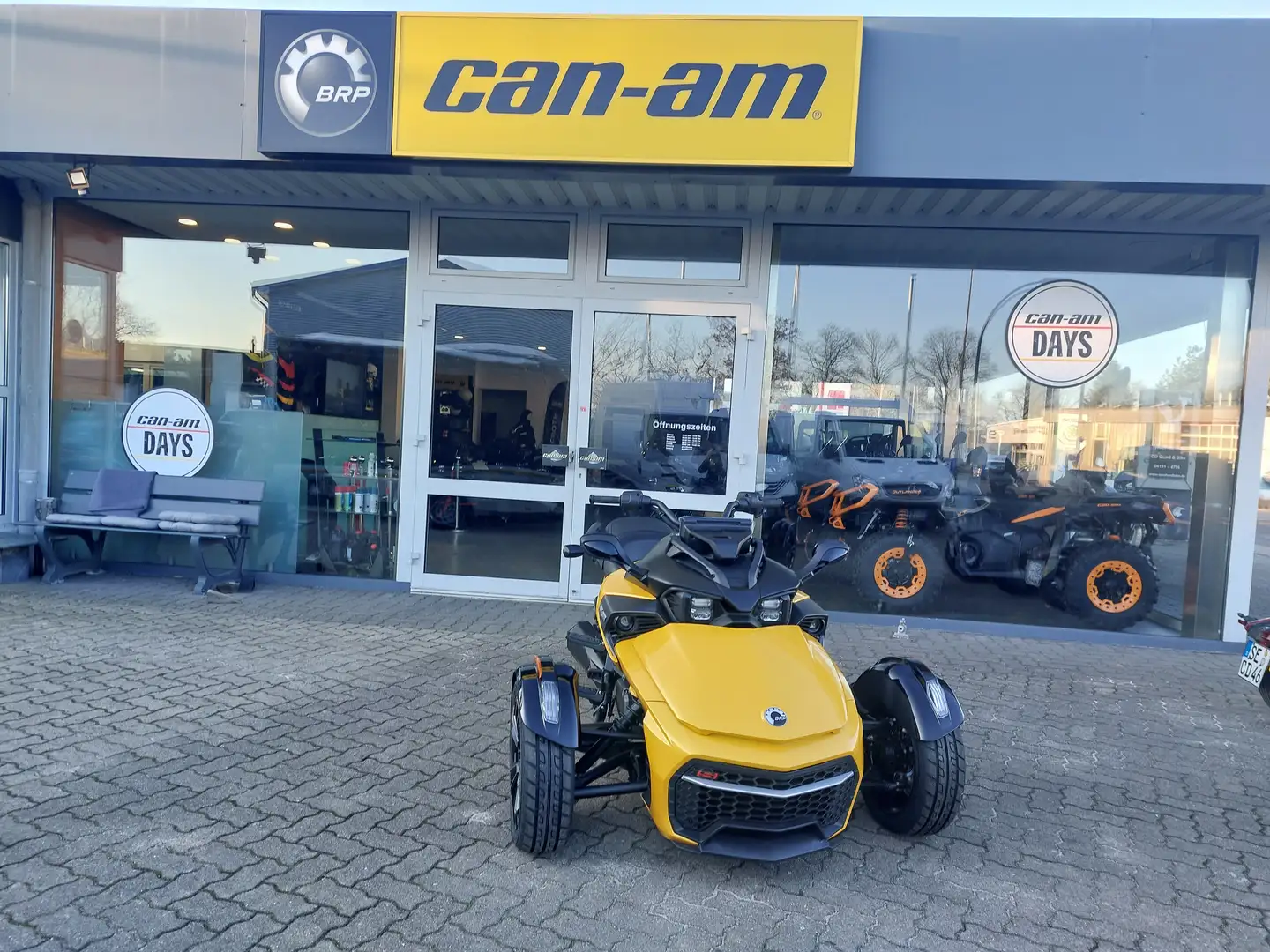Can-Am Spyder F3-S 1330 Modelljahr 2026 Amarillo - 2