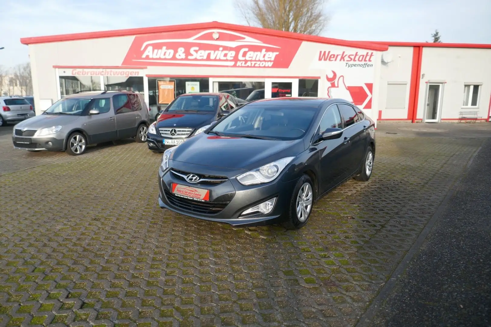 Hyundai i40 1.6 GDI Comfort KLIMA Grau - 1