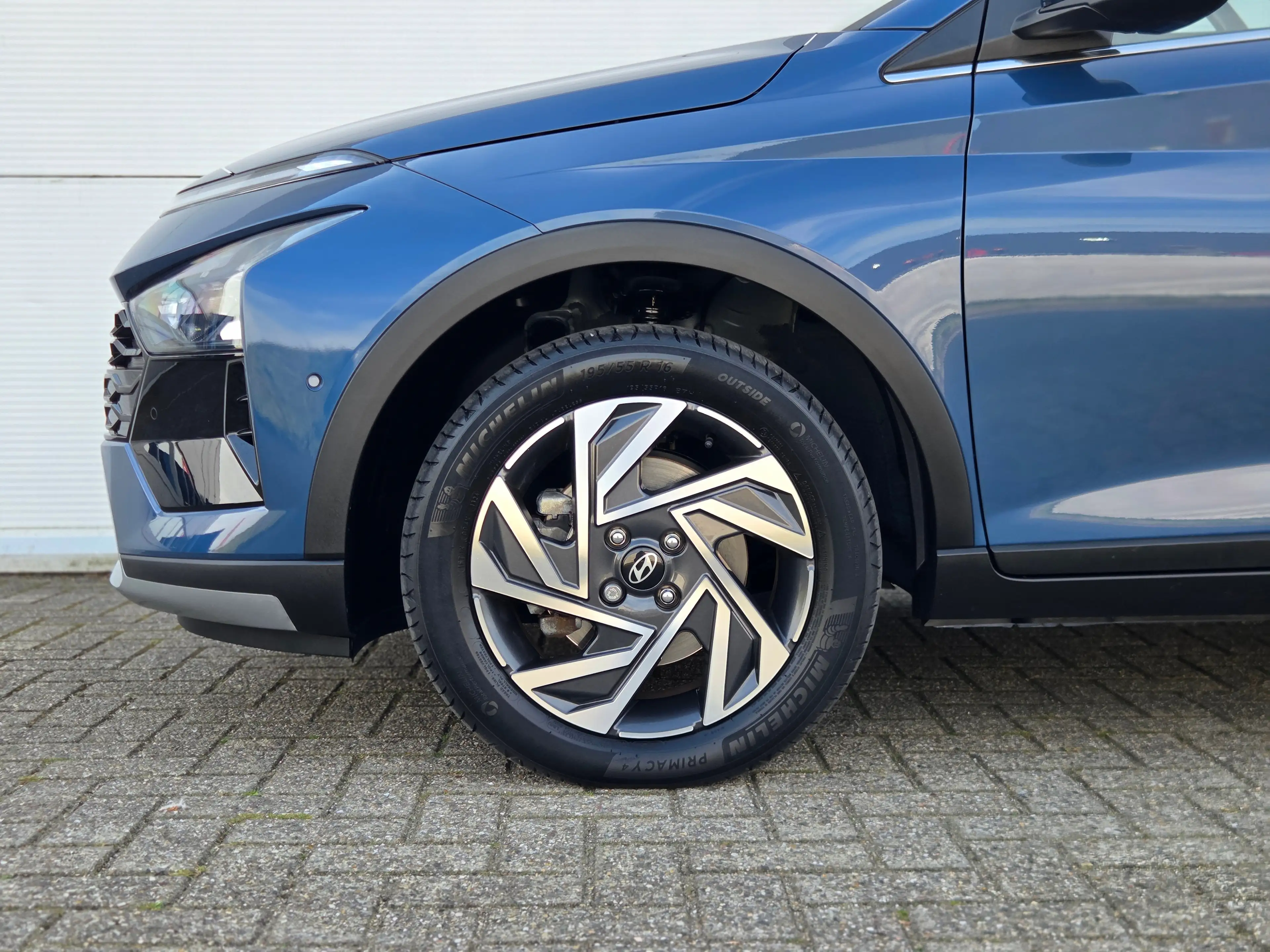 Hyundai BAYON 1.0 T-GDI Premium Sky Apple Carplay/Android Auto / — photo 7