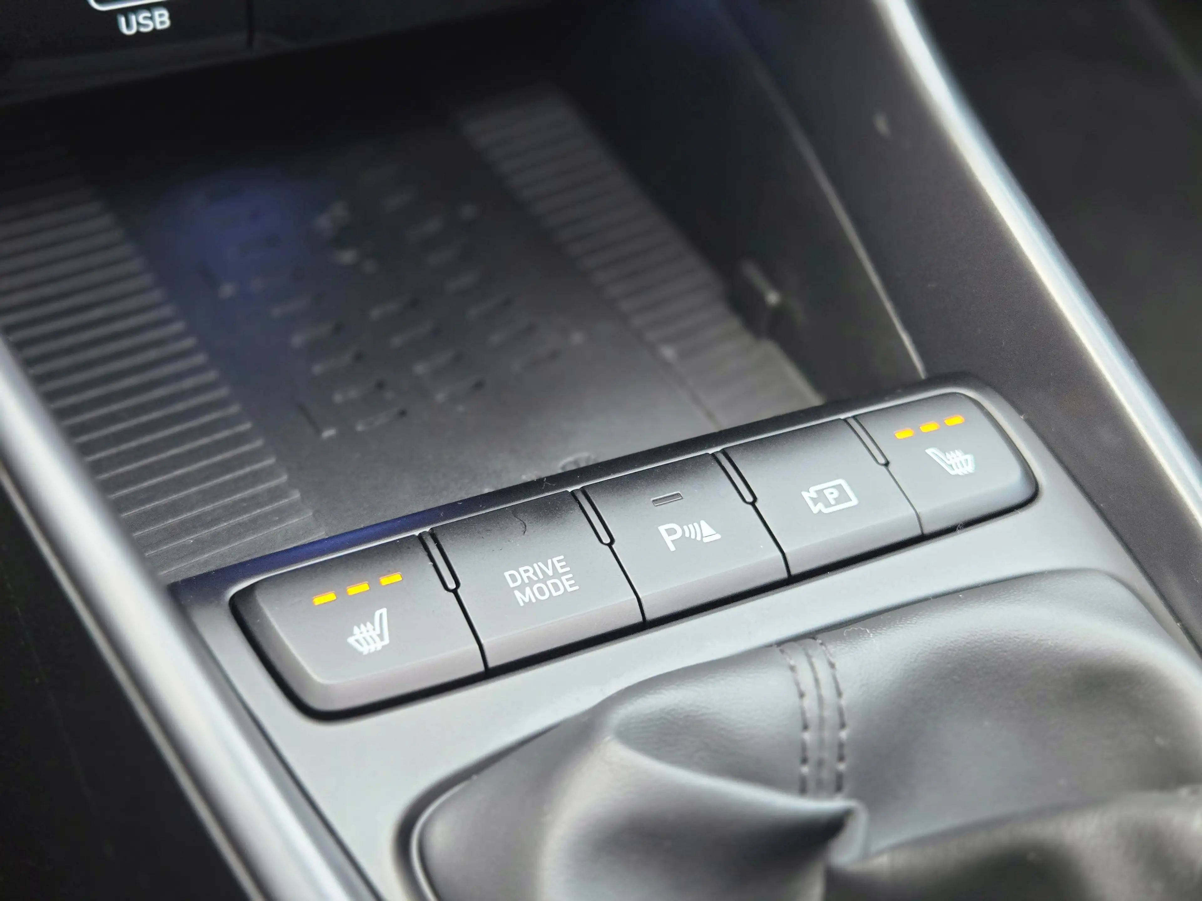 Hyundai BAYON 1.0 T-GDI Premium Sky Apple Carplay/Android Auto / — photo 14