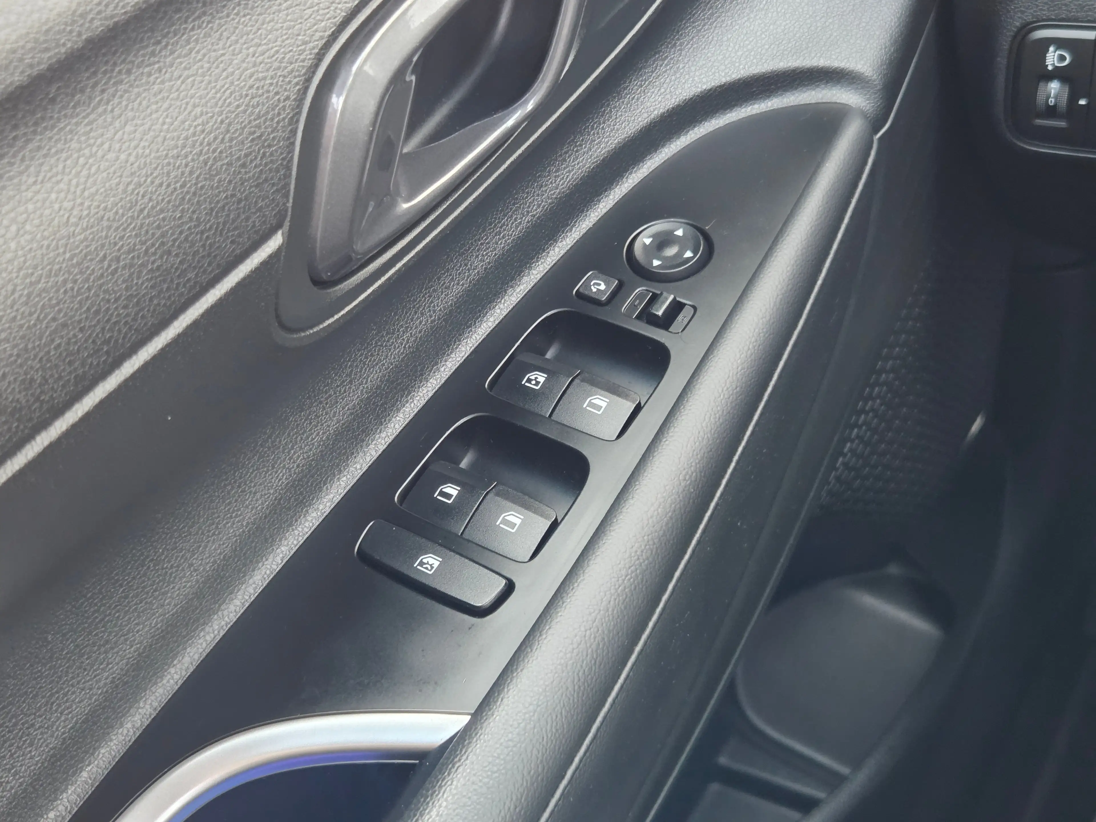 Hyundai BAYON 1.0 T-GDI Premium Sky Apple Carplay/Android Auto / — photo 29