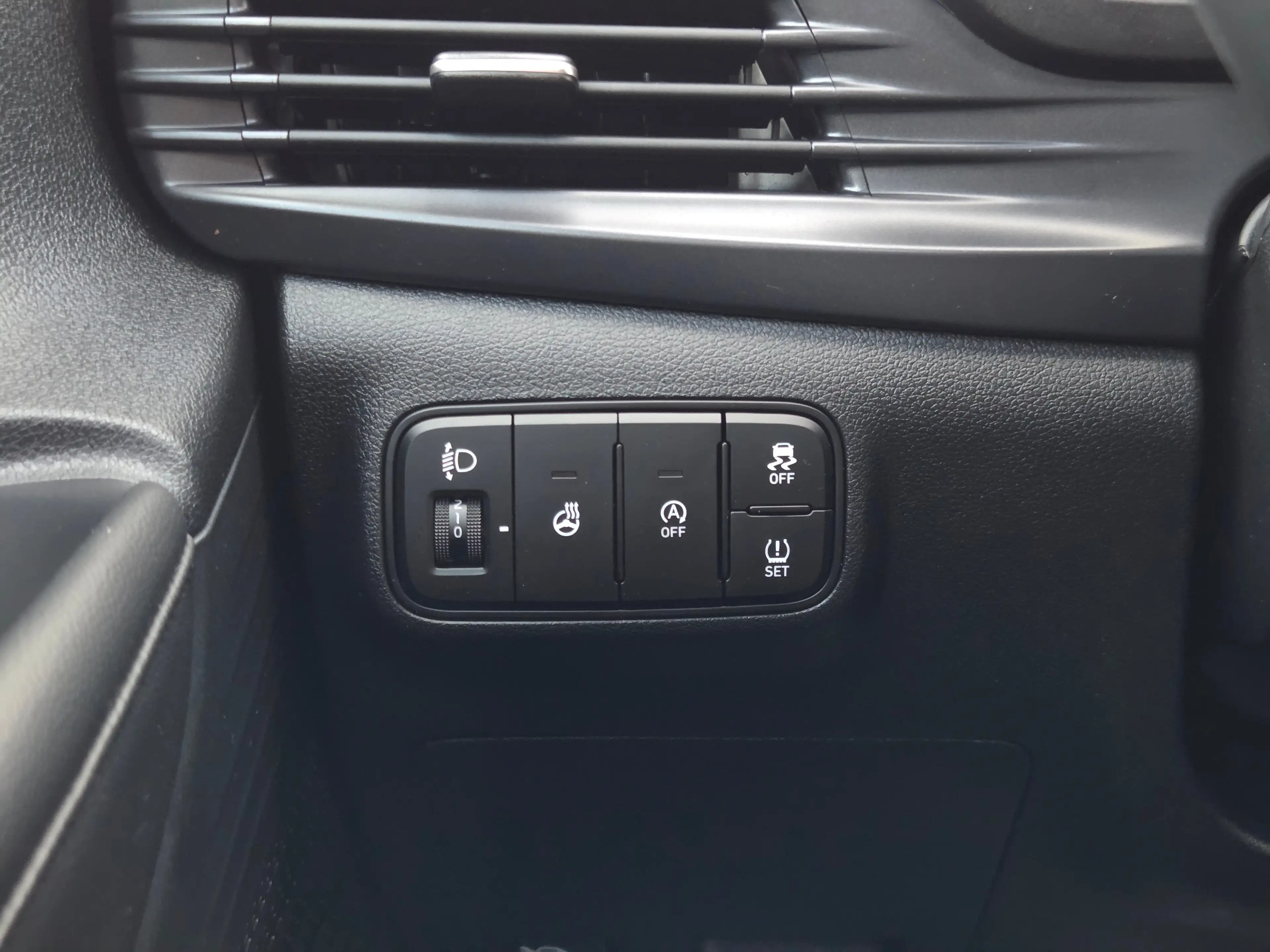 Hyundai BAYON 1.0 T-GDI Premium Sky Apple Carplay/Android Auto / — photo 28