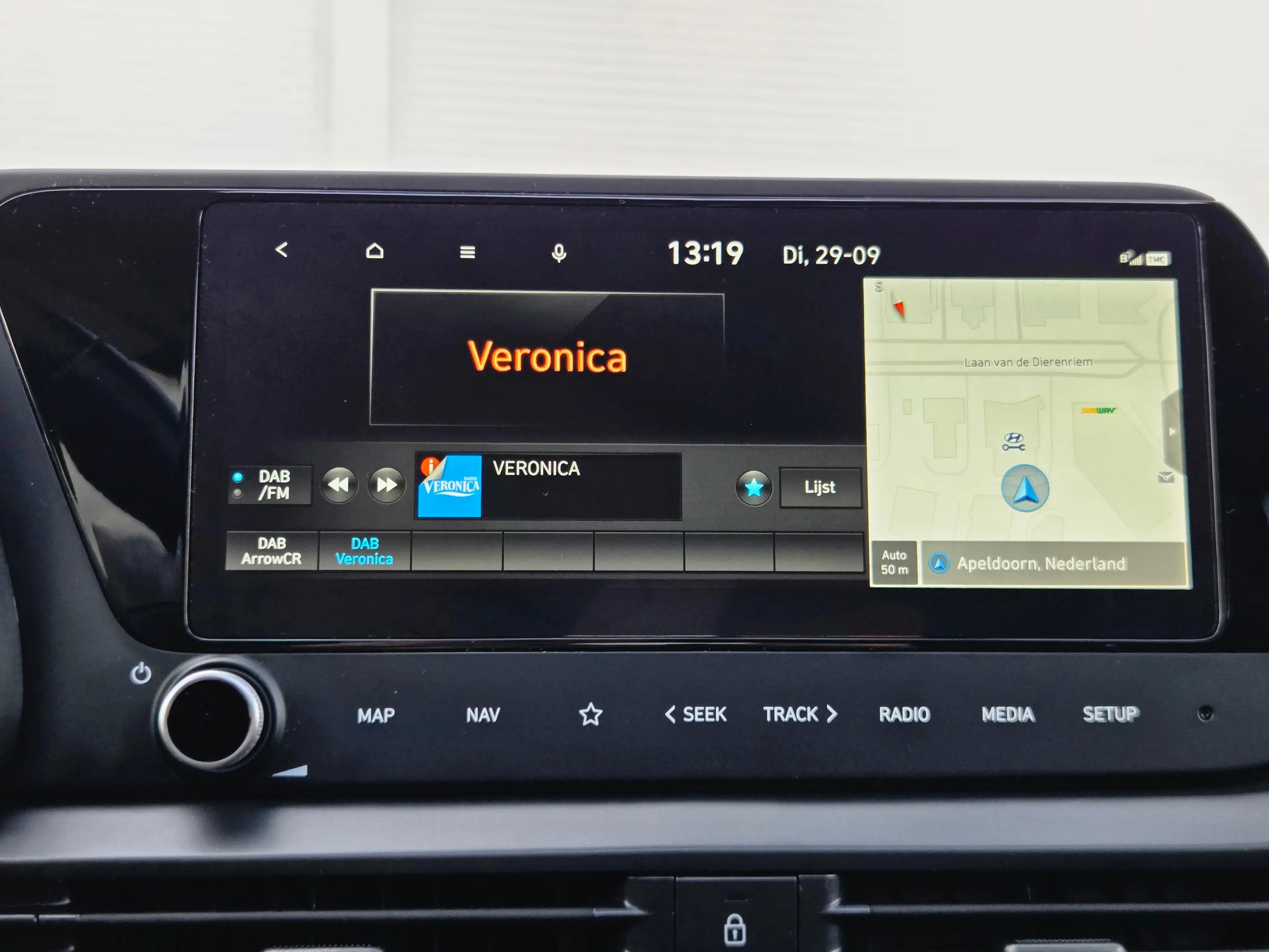Hyundai BAYON 1.0 T-GDI Premium Sky Apple Carplay/Android Auto / — photo 16