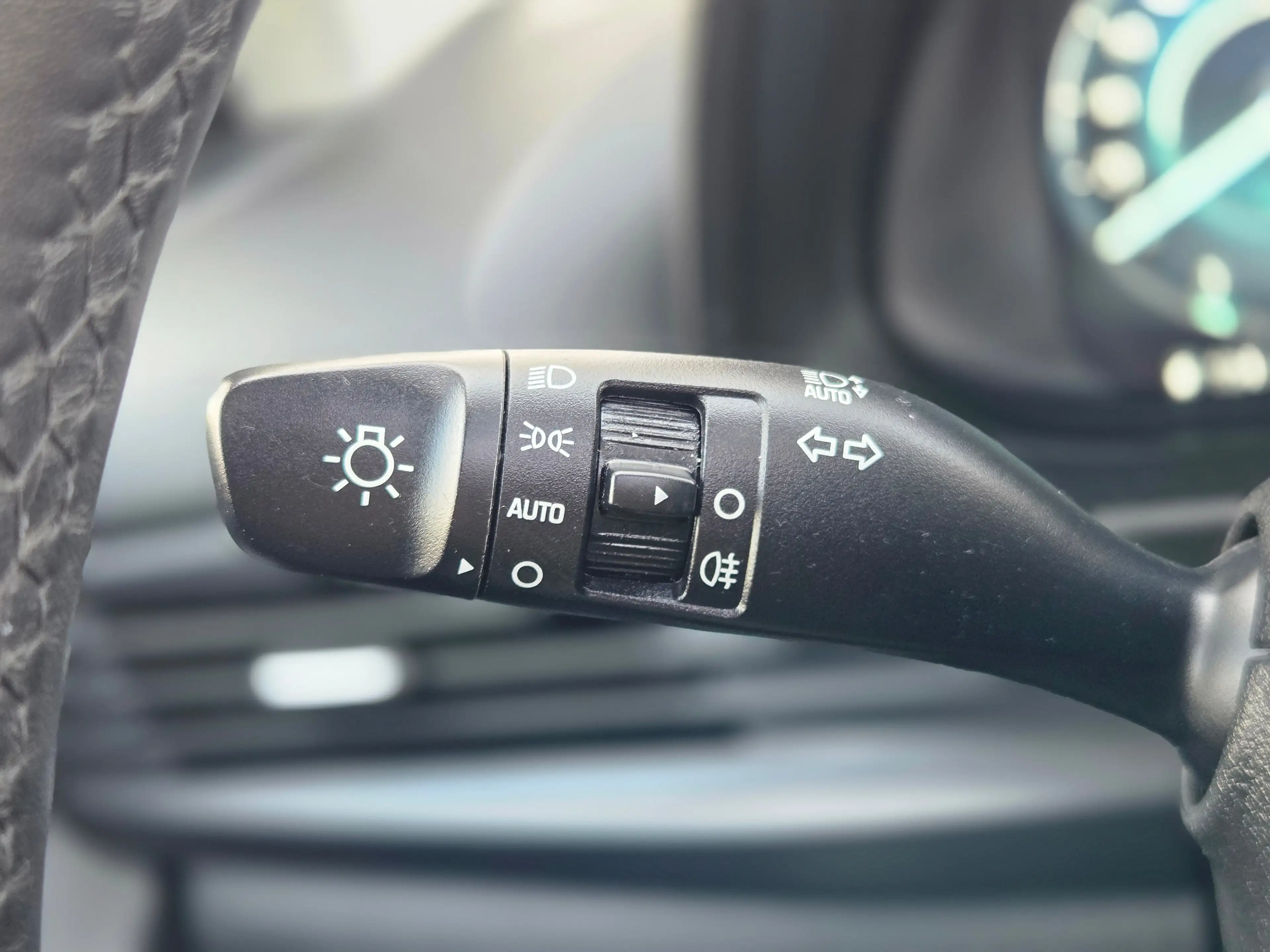 Hyundai BAYON 1.0 T-GDI Premium Sky Apple Carplay/Android Auto / — photo 23