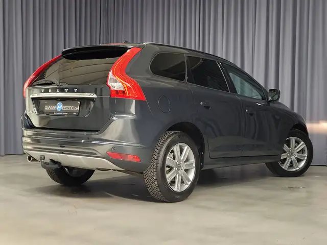 Volvo XC60 view 6