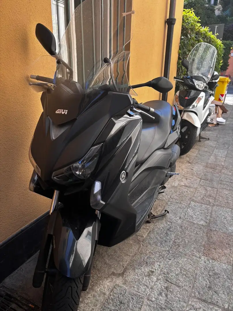 Yamaha X-Max 250 Nero - 1