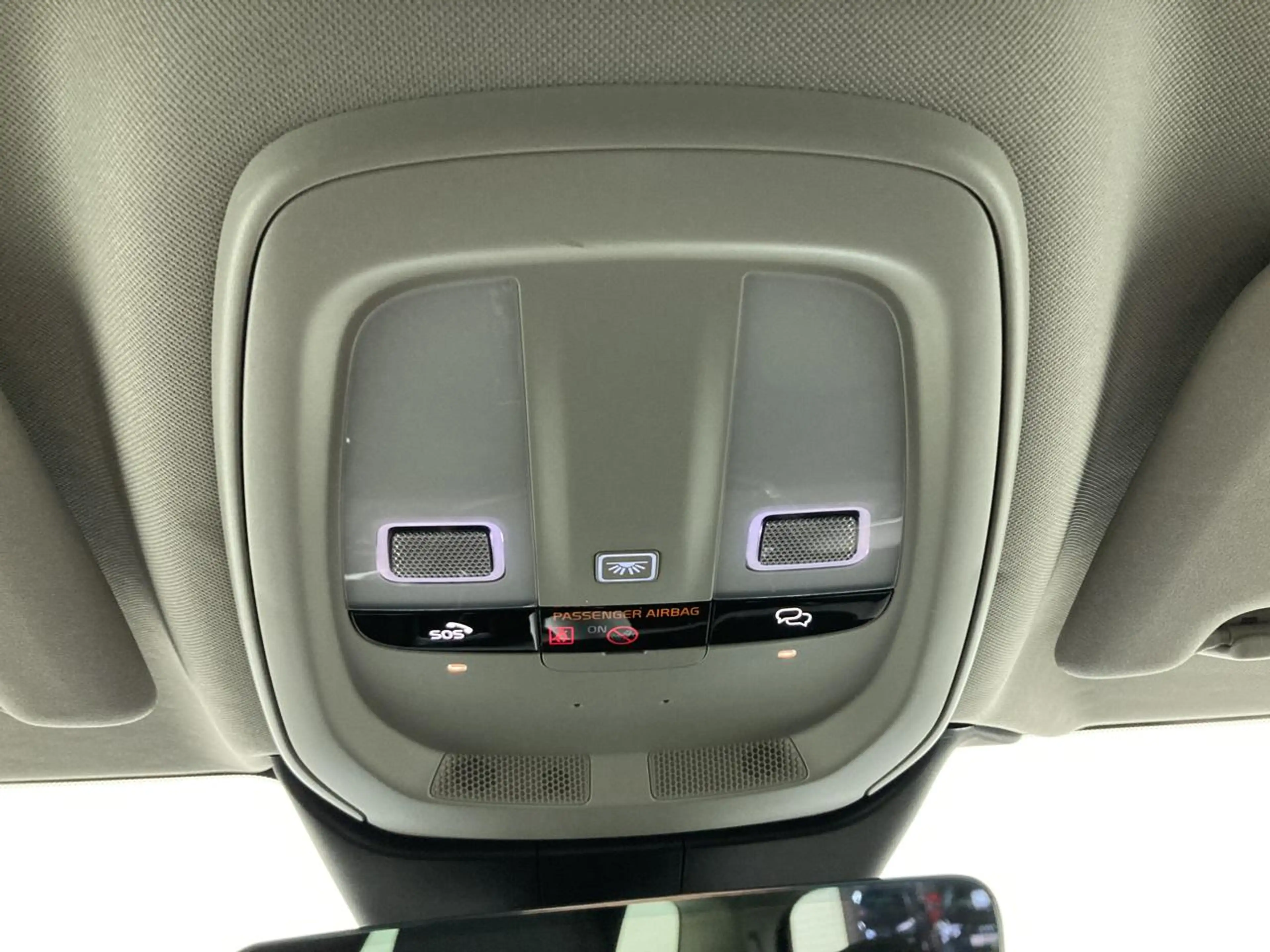 Volvo V60 2.0 B3 MHEV Core — photo 9