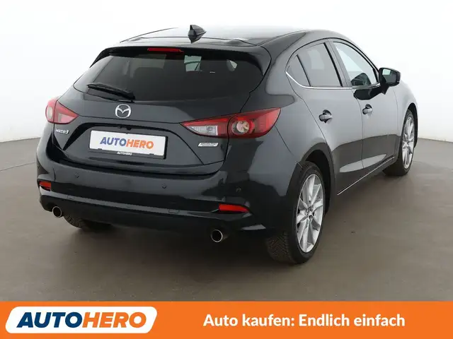 Mazda Mazda3 view 6