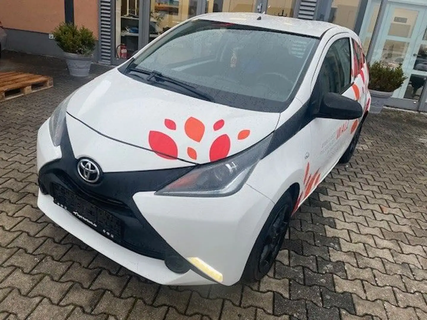 Toyota Aygo AYGO x Weiß - 1