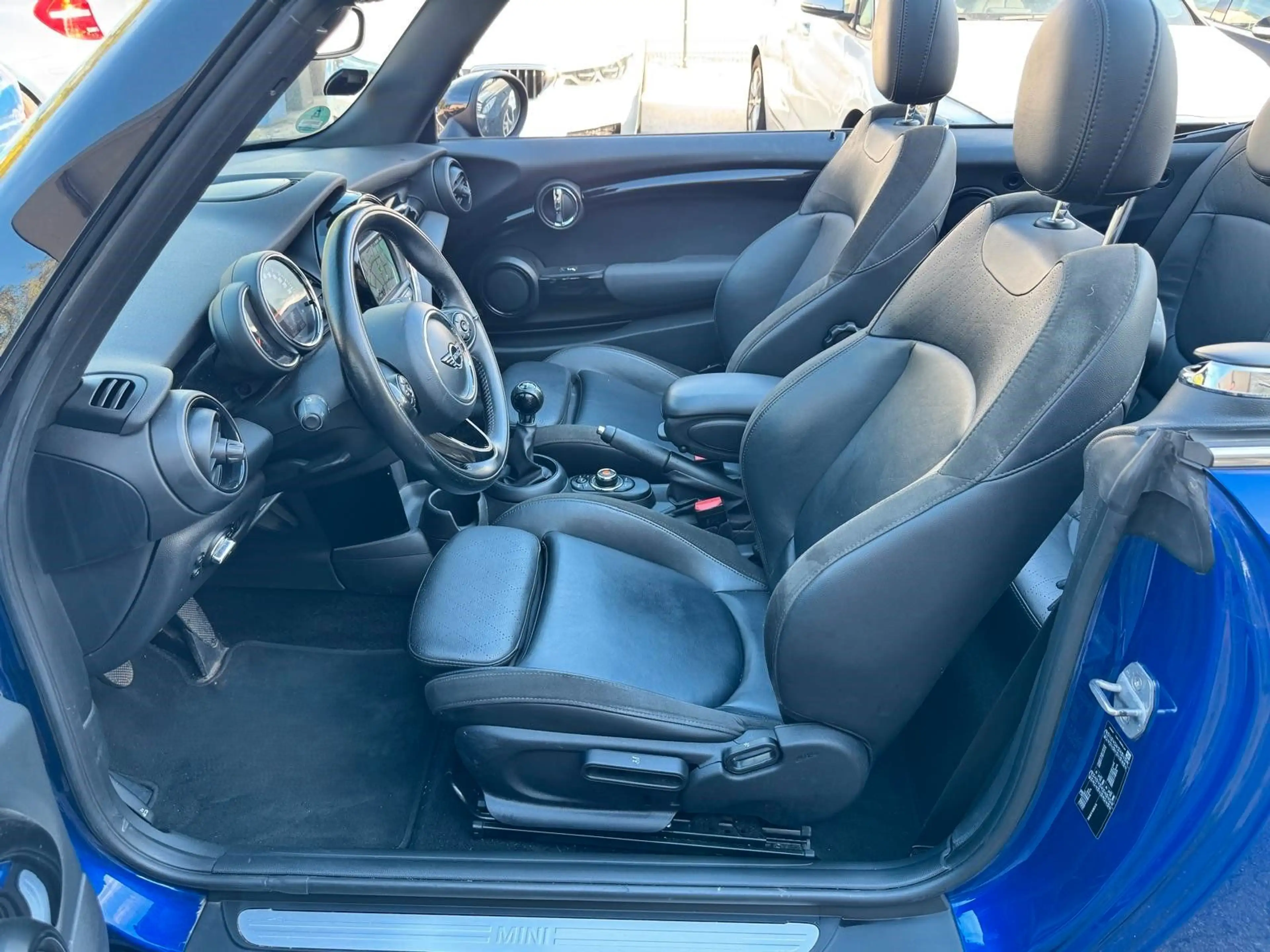 MINI Cooper Cabrio ° Leder ° Navi — photo 10