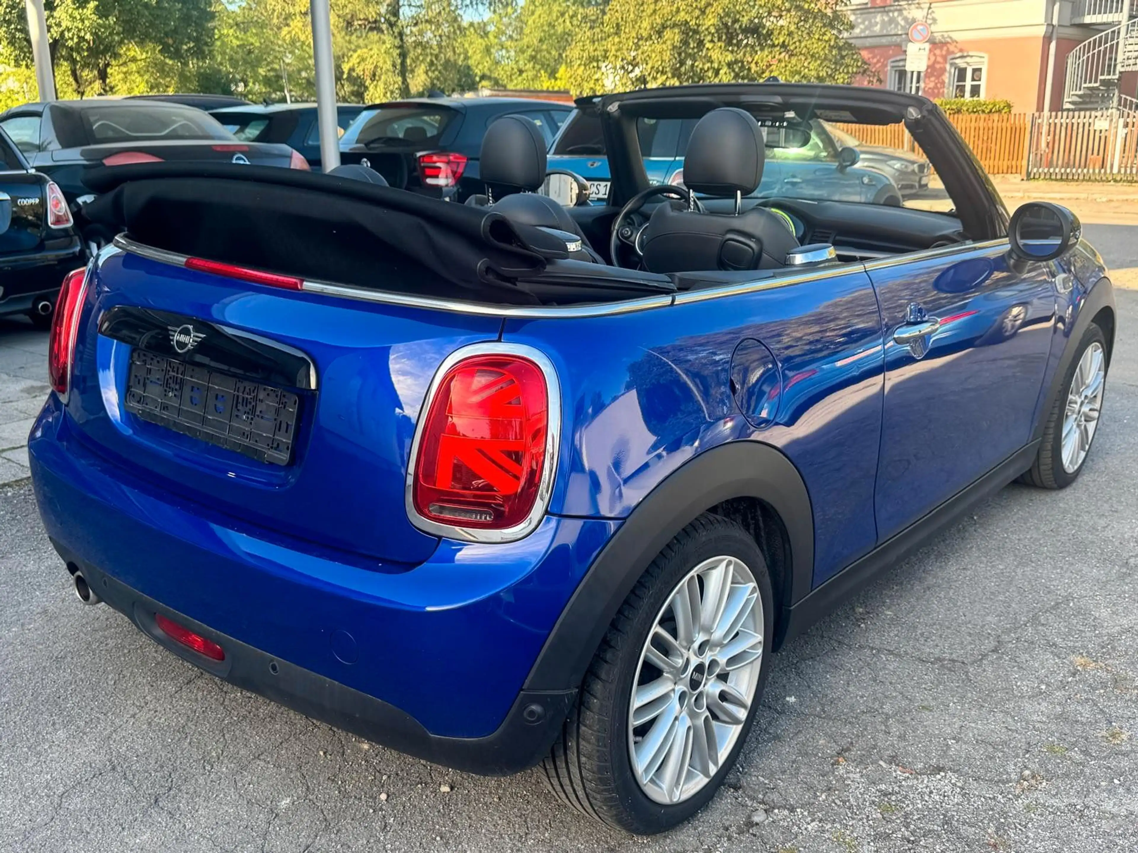 MINI Cooper Cabrio ° Leder ° Navi — photo 8