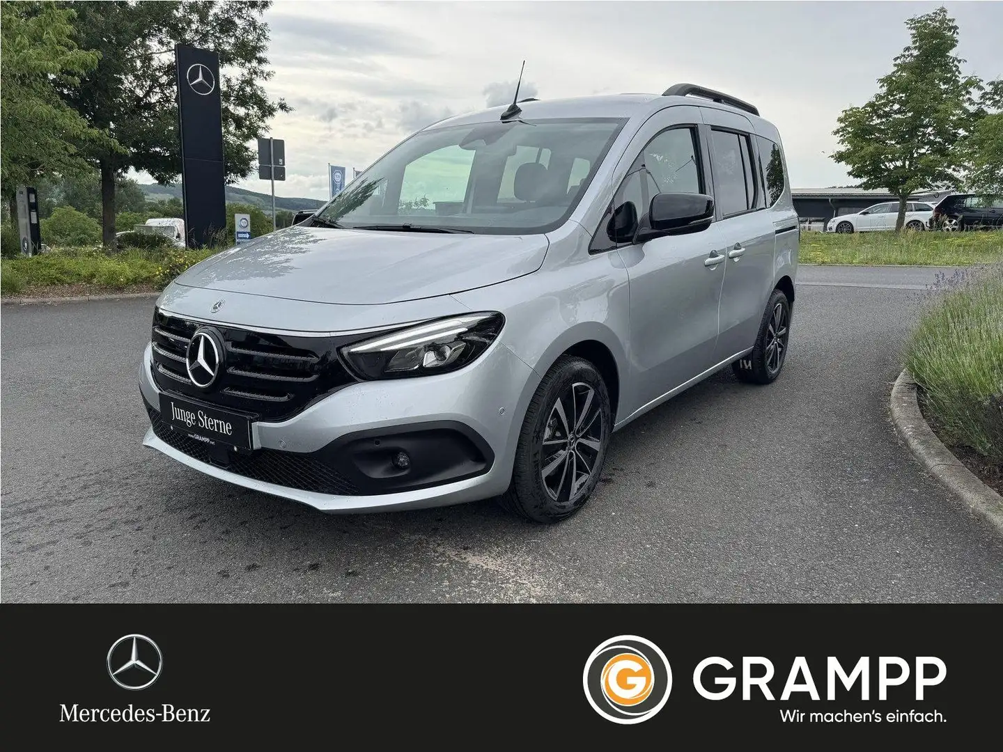 Mercedes-Benz EQT 200 Premium Plus MBUX*NAVI*LED*AHK* Plateado - 1