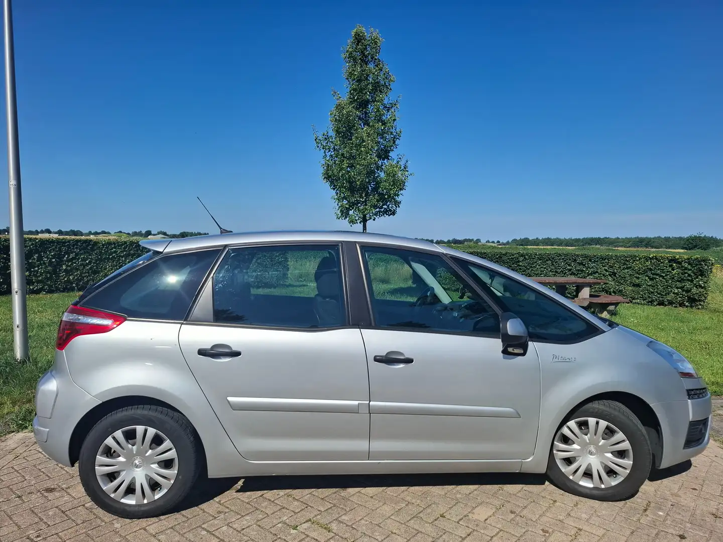 Citroen C4 Picasso C4 Picasso 1.6 VTi Tendance Zilver - 1