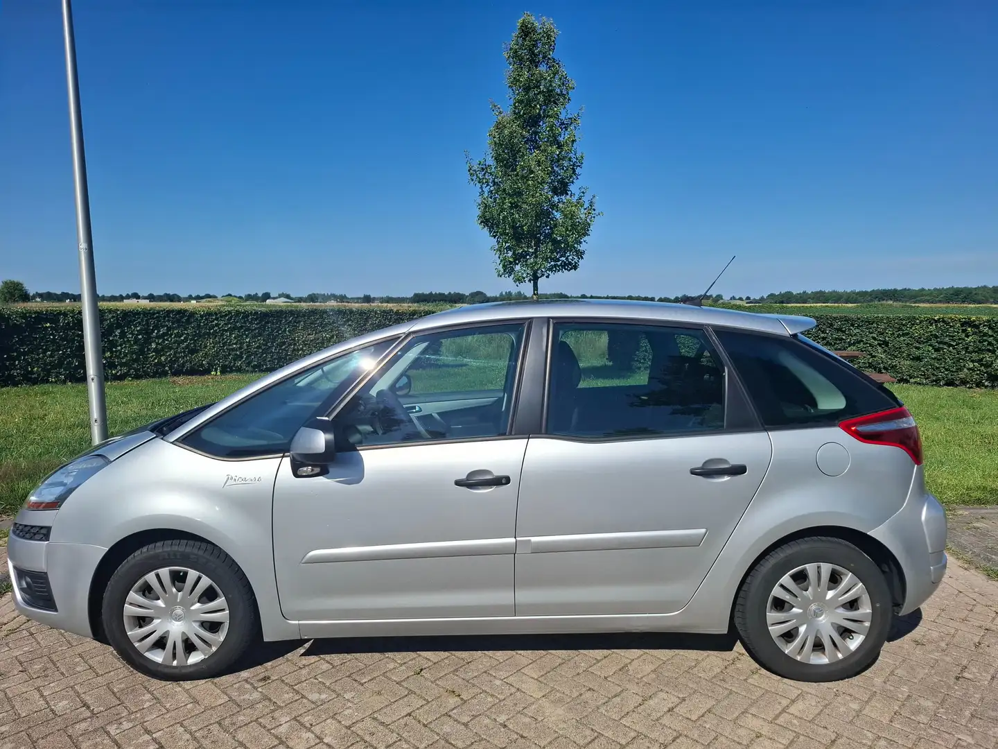 Citroen C4 Picasso C4 Picasso 1.6 VTi Tendance Zilver - 2