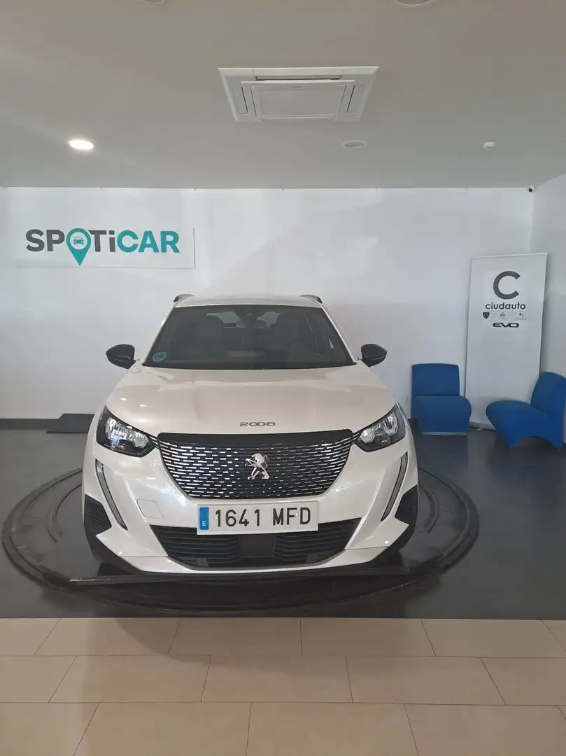 Peugeot 2008 1.2 PureTech S&S Allure EAT8 130 Blanc - 2
