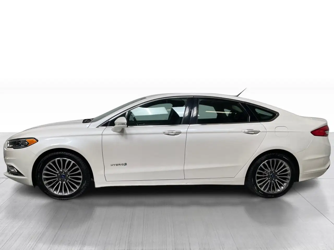 Ford Fusion Hybrid снимка Ford Fusion Hybrid