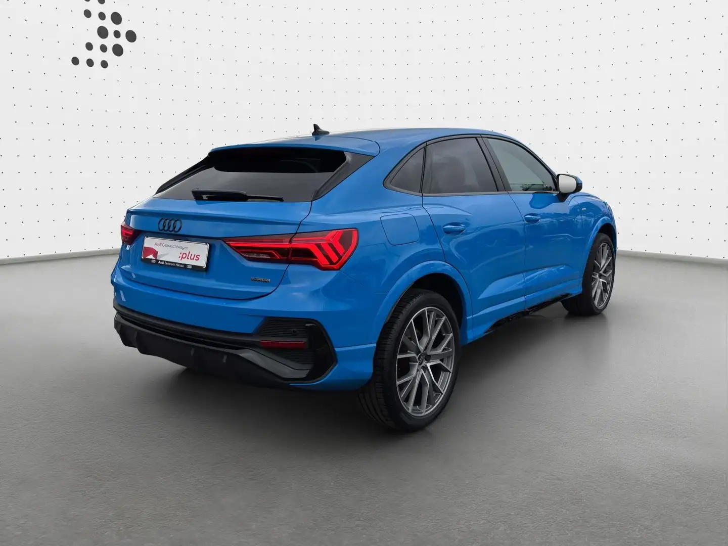 Audi Q3 45 TFSI QUATTRO S LINE *MATRIX*NAVI Blau - 2