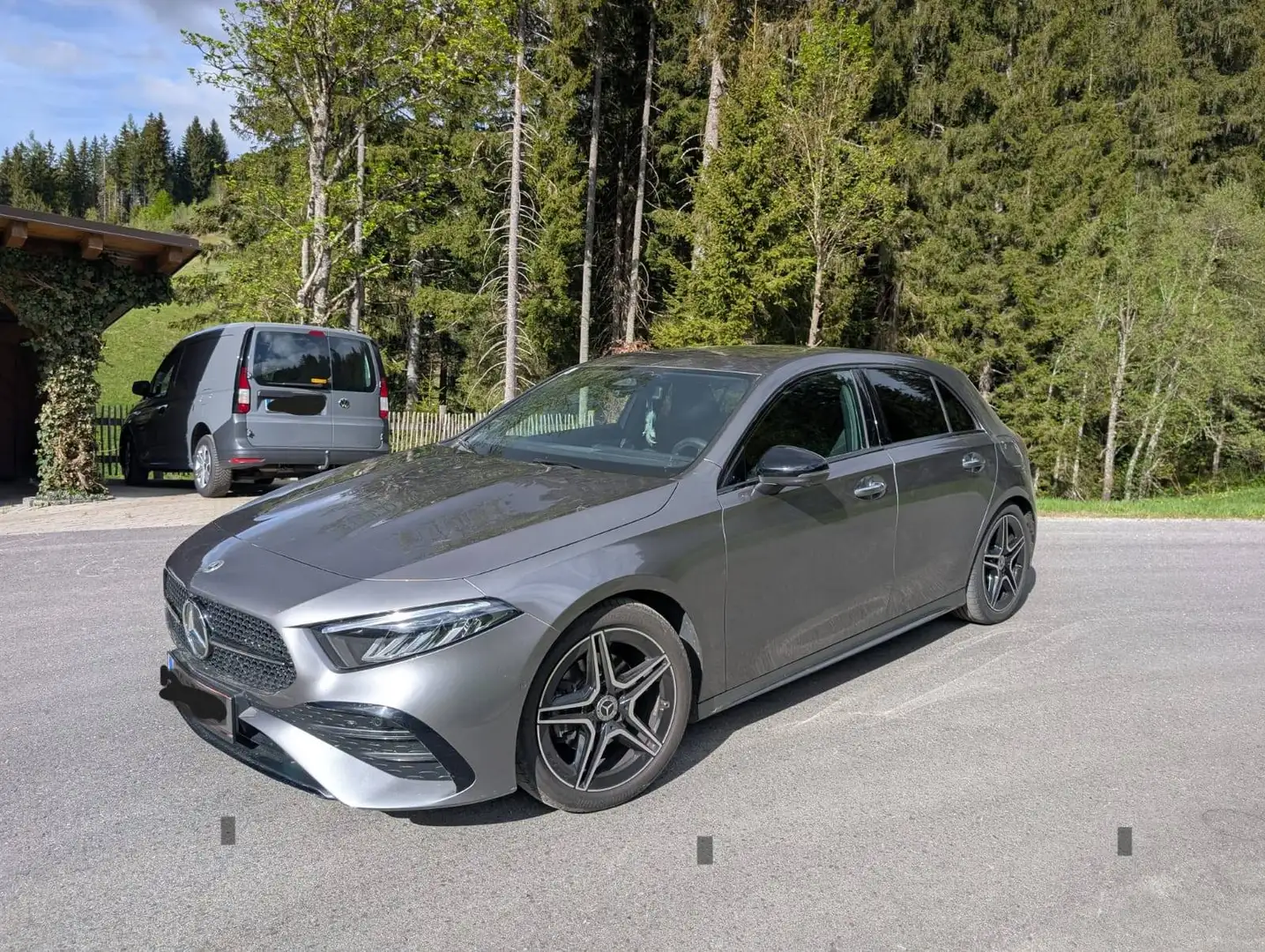Mercedes-Benz A 180 AMG Line Premium Garantie Facelift Grau - 1