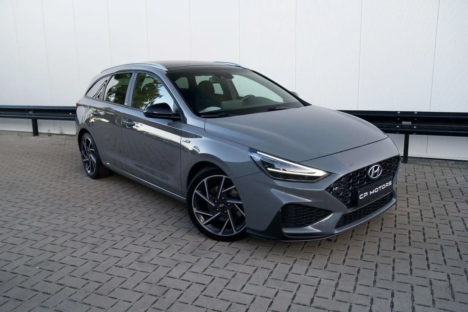 Hyundai i30 BREAK  N-LINE  PANO  160 PK  AUTOMAAT  TOP Gris - 2