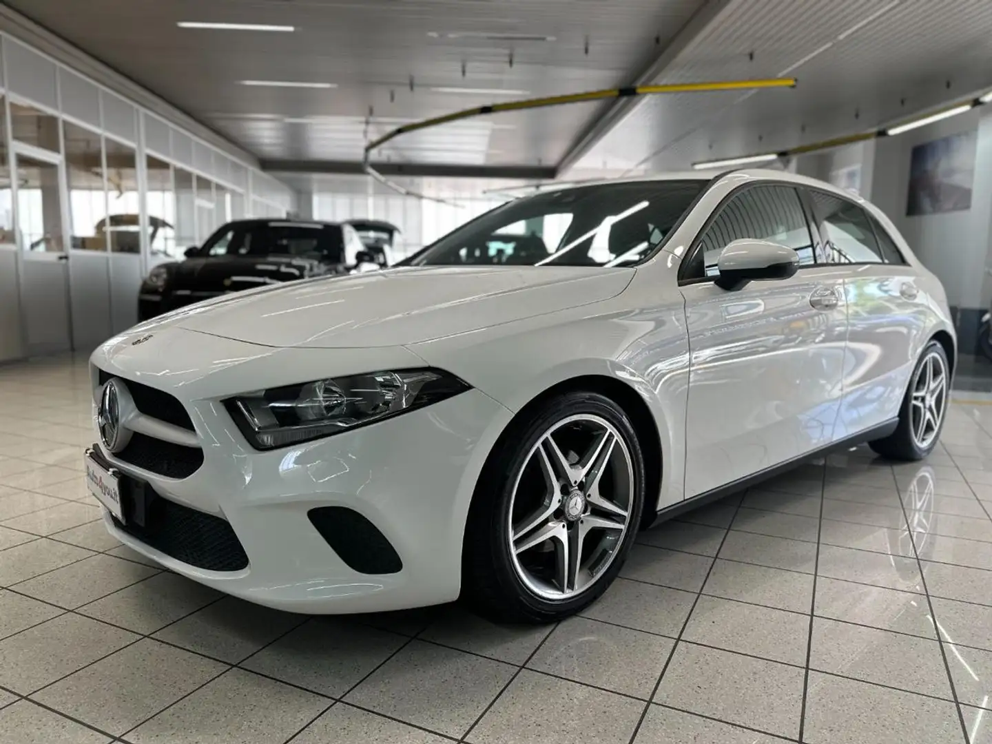 Mercedes-Benz A 180 d Automatic Executive NEOPATENTATO Bianco - 2