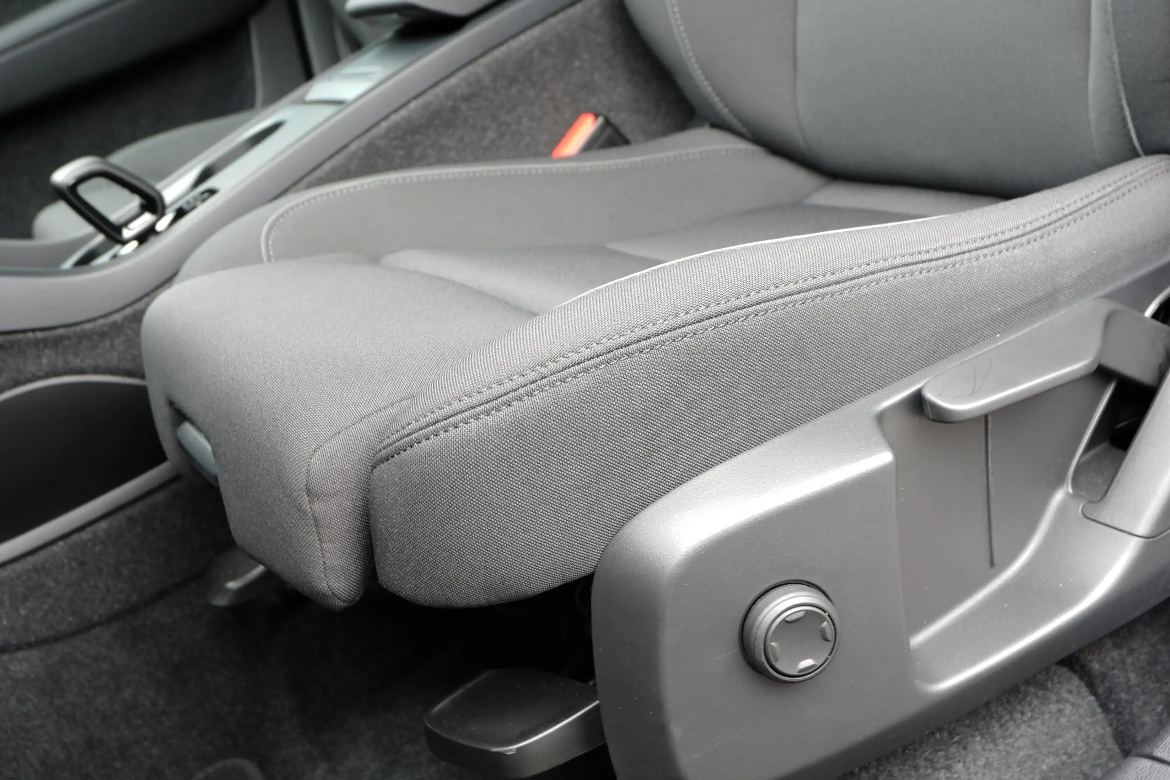 Volvo EX40 Single Motor Extended Range Plus 82 kWh | Trekhaak — photo 11