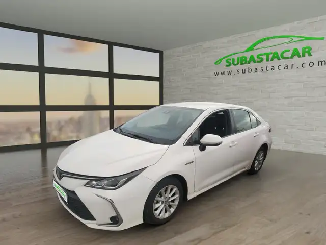 Toyota Corolla Sedán 125H Active Tech