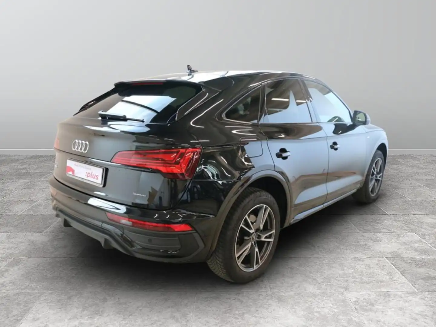 Audi Q5 Sportback 40 2.0 tdi mhev 12V S line quattro s Zwart - 2