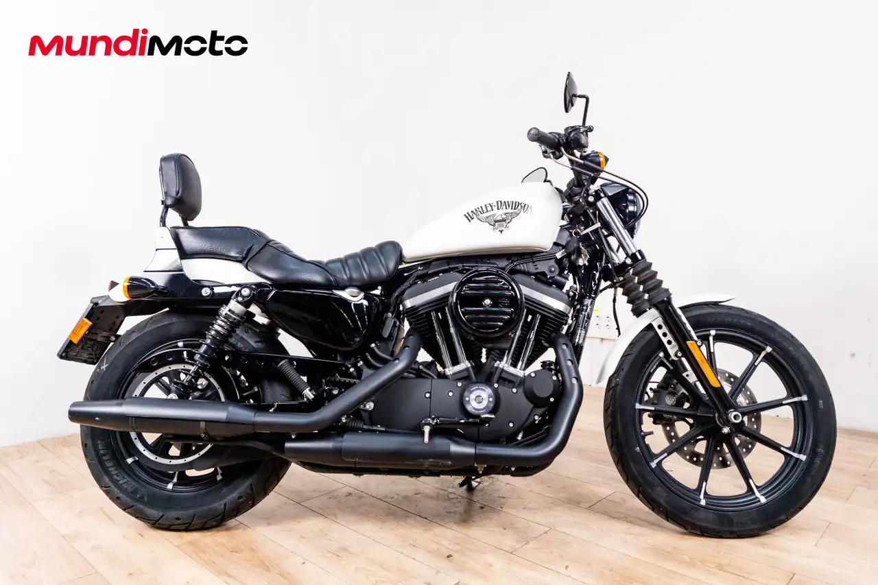 Harley-Davidson Sportster 883