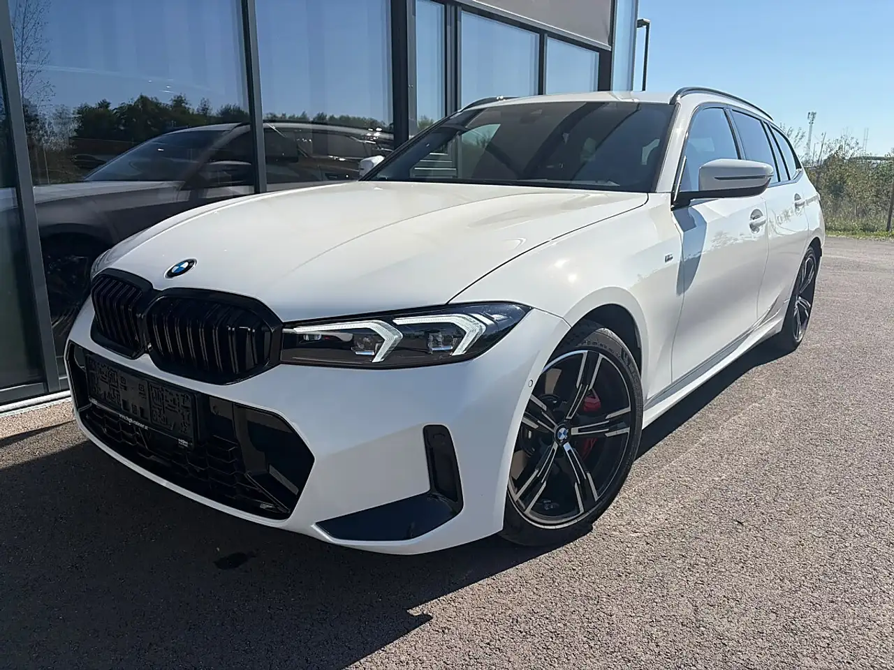 BMW 330