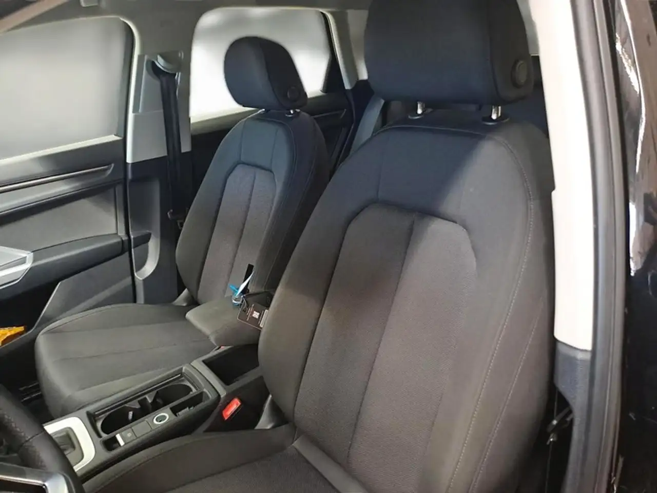 Audi Q3 45 TFSI E S TRONIC BUSINESS SUV, миниатюра 9