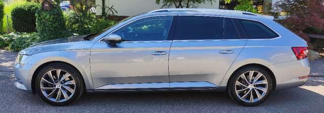 Imagine Skoda Superb Superb Combi 1.8 TSI DSG L&K