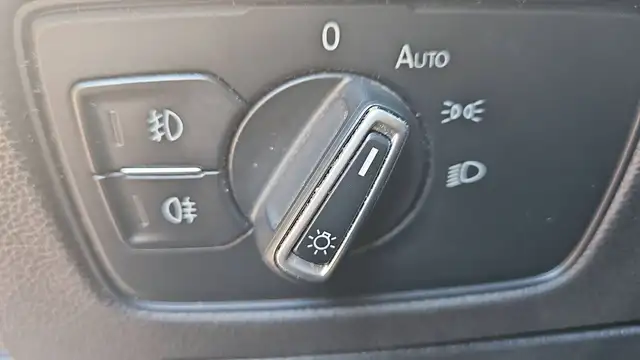 Volkswagen Passat view 29