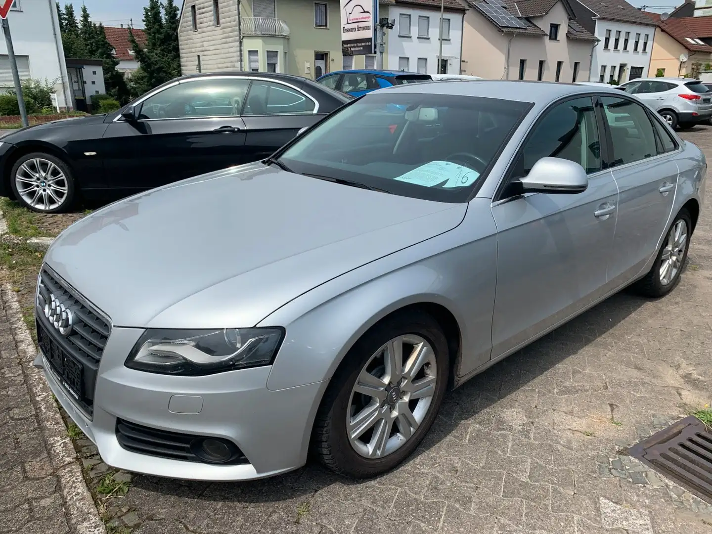 Audi A4 Lim. Attraction Silber - 2