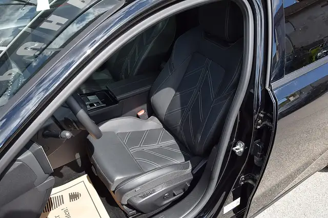 Opel Astra view 6