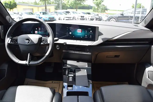 Opel Astra view 14