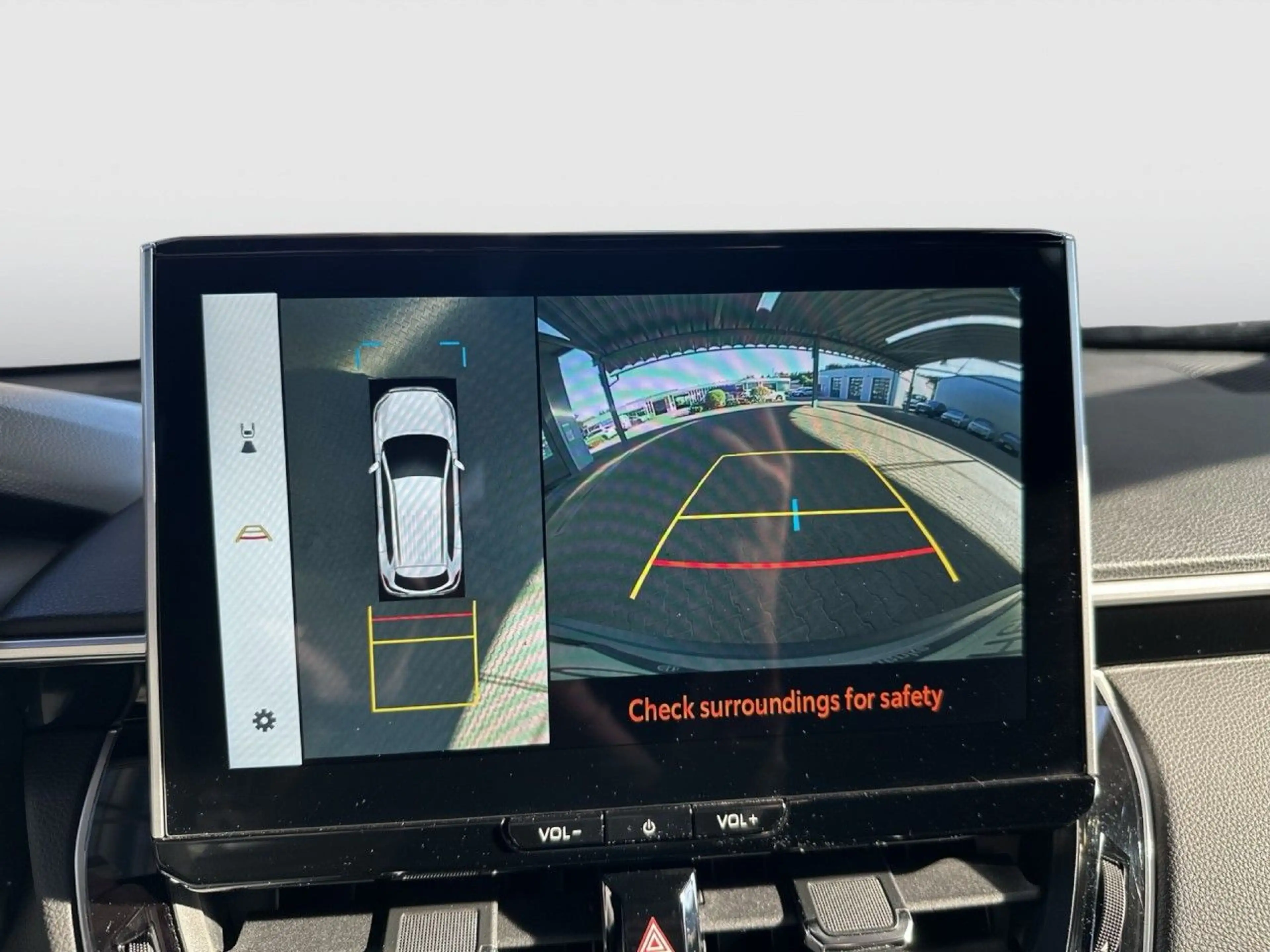 Toyota Corolla Cross 2.0 Hybrid PANORAMA + NAVI + BI LED SCHEINWERFER — photo 15