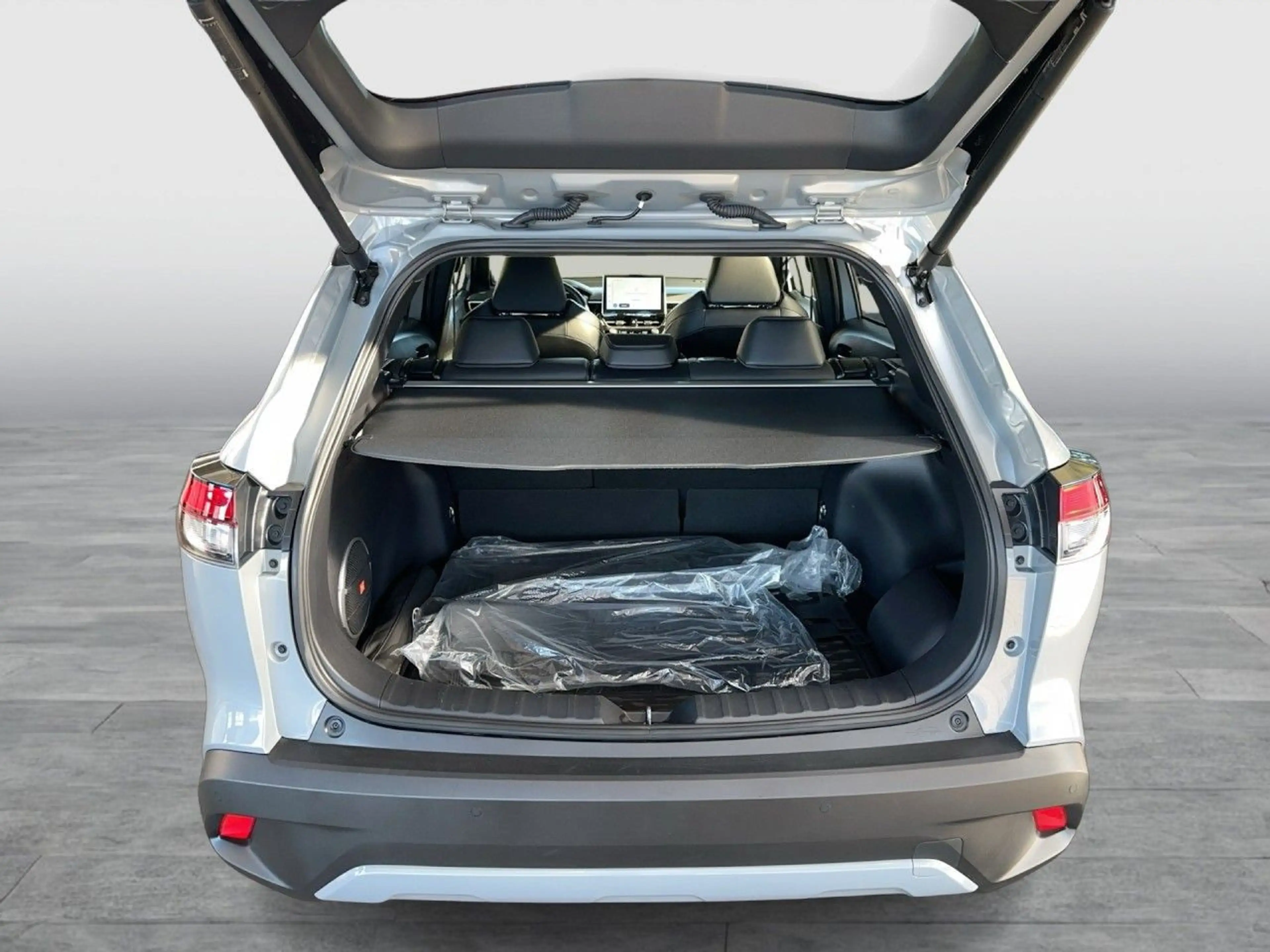 Toyota Corolla Cross 2.0 Hybrid PANORAMA + NAVI + BI LED SCHEINWERFER — photo 6