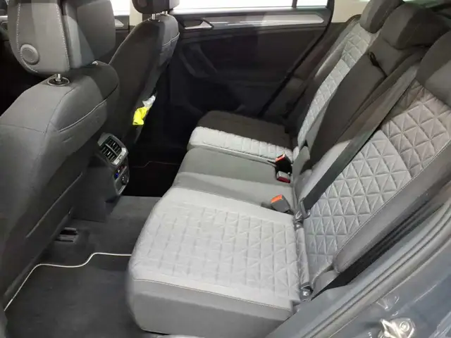 Volkswagen Tiguan view 13