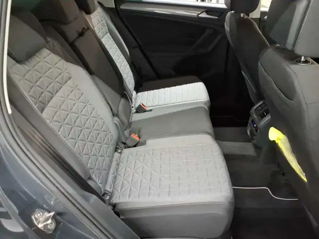 Volkswagen Tiguan view 14