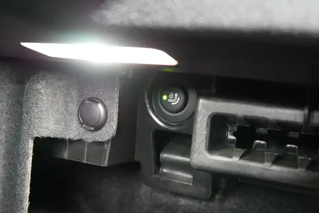 BMW X4 xDrive 20d *M-Paket/AHK/Memorysitz/ACC/Adapt. LED* Ansicht 29