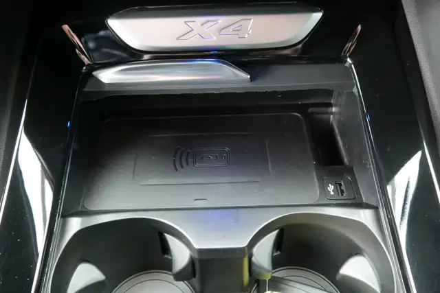 BMW X4 xDrive 20d *M-Paket/AHK/Memorysitz/ACC/Adapt. LED* Ansicht 25