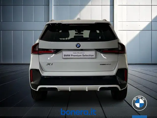 BMW X1 view 7