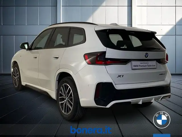 BMW X1 view 8