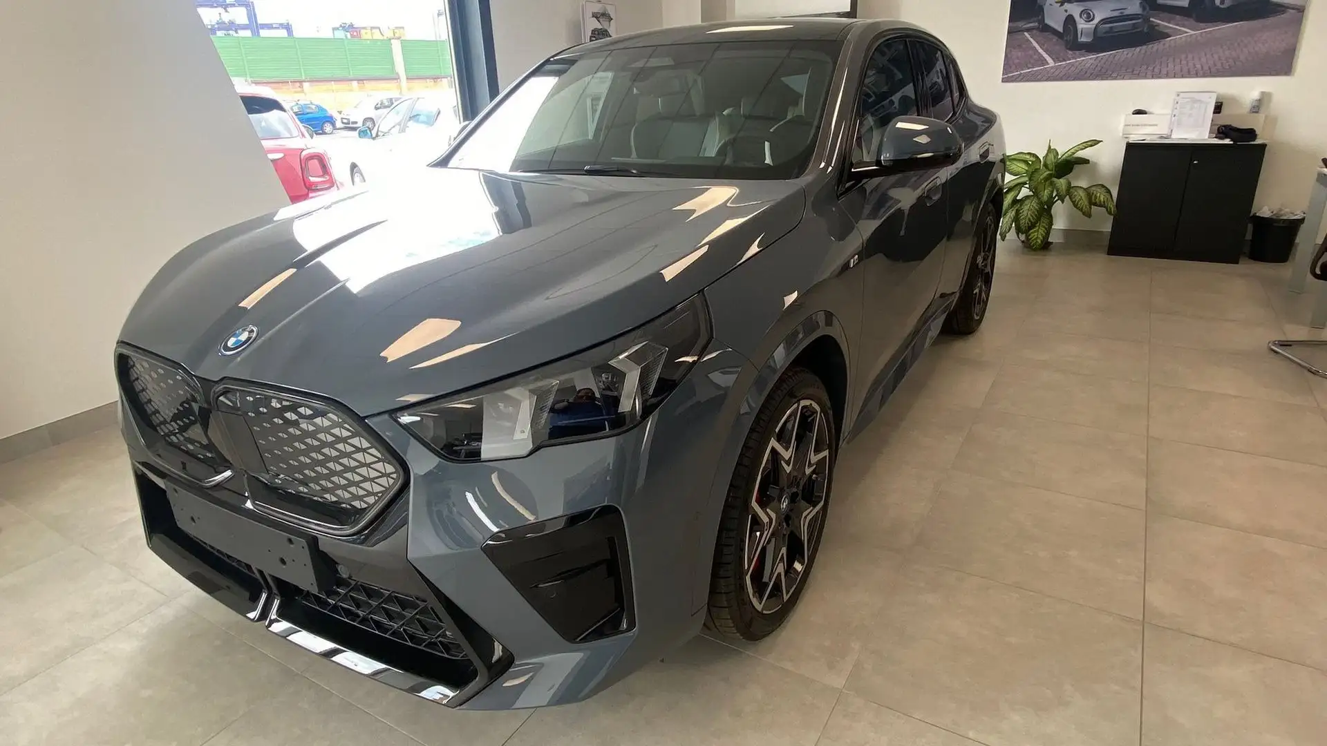 BMW iX2 xDrive30 - 1